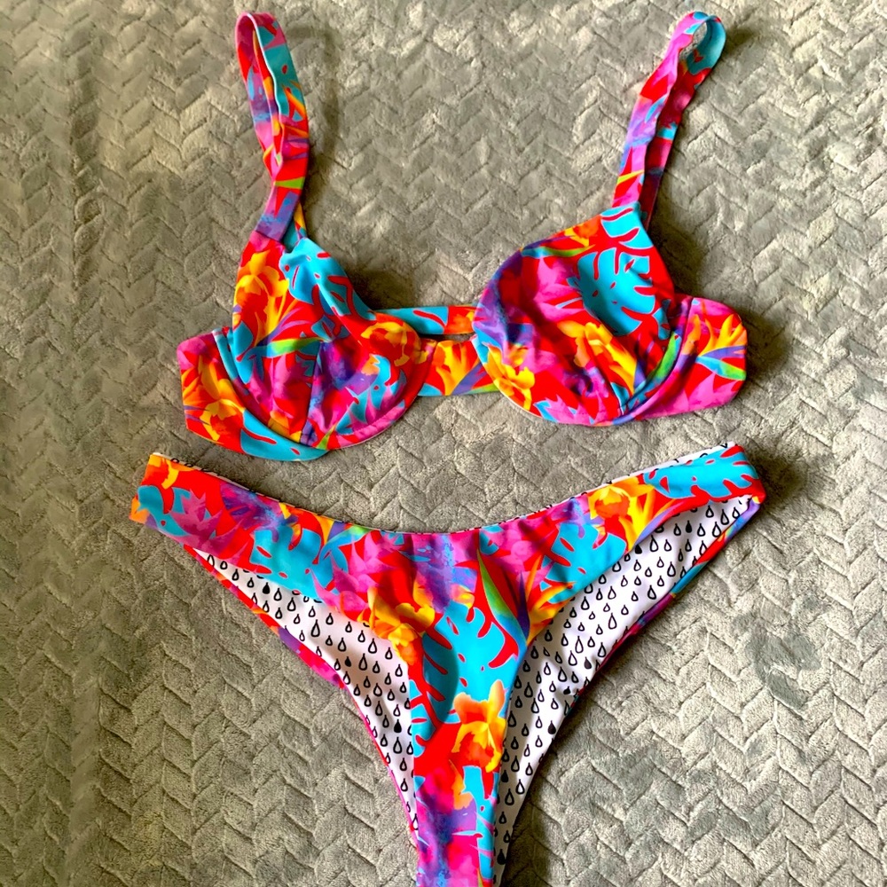 Lazy Lobster from Moana bikini